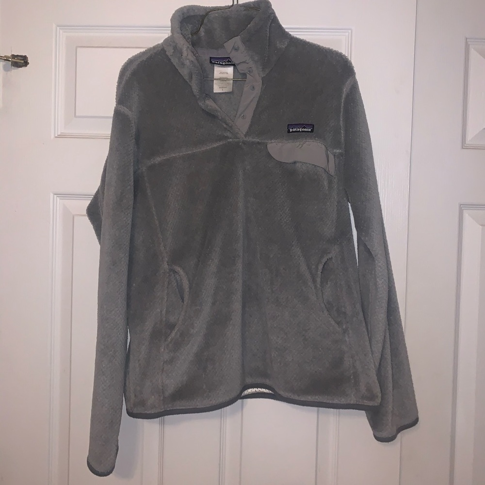 Patagonia women’s grey re-tool snap pullover